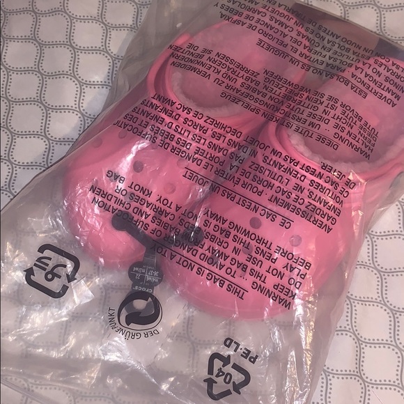 Pink Fur Lined Crocs - Picture 4 of 8